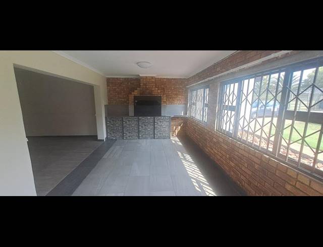 3 BEDROOM PROPERTY TO RENT IN ELSPARK